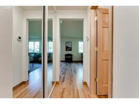 2272 Ridgeway Drive Eugene OR 97401