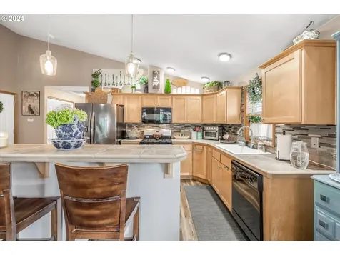38837 Sawyer Street Sandy OR 97055