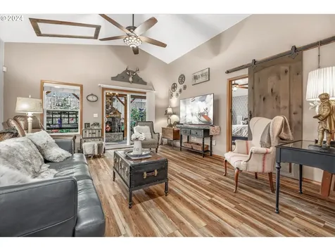 38837 Sawyer Street Sandy OR 97055