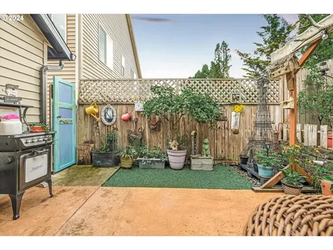 38837 Sawyer Street Sandy OR 97055