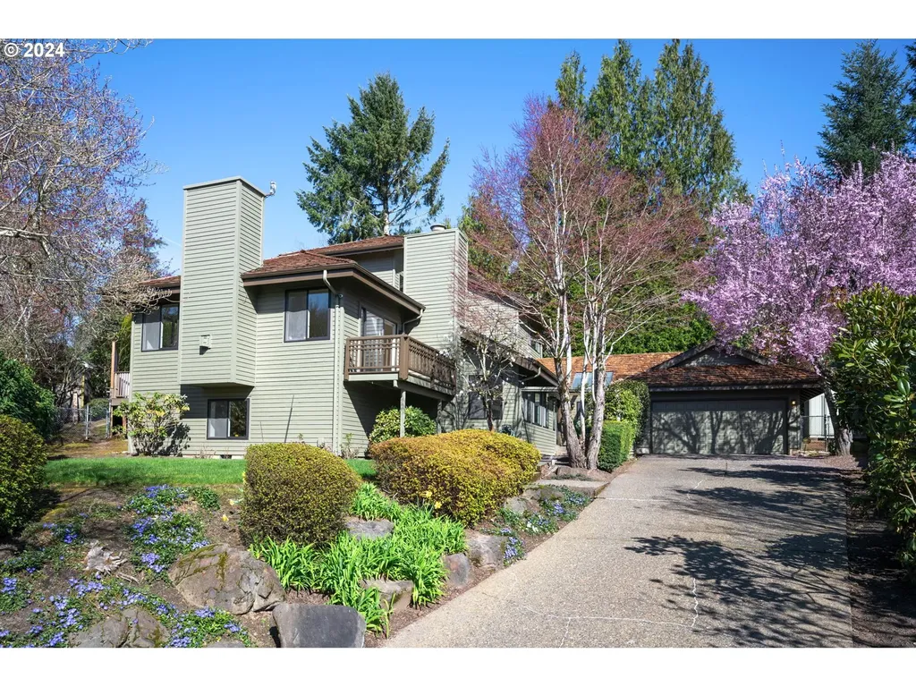 4721 SW Lowell Court Portland OR 97221
