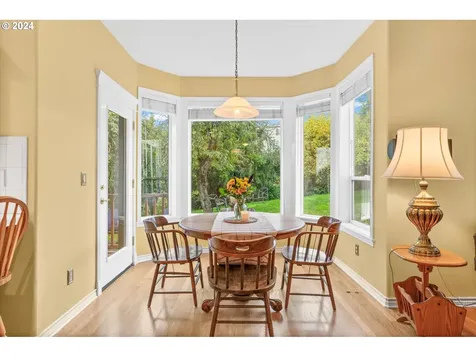 16412 SE Meadowland Court Portland OR 97236