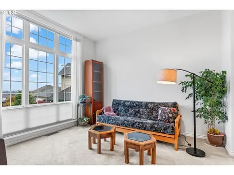 16412 SE Meadowland Court Portland OR 97236
