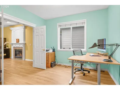 16412 SE Meadowland Court Portland OR 97236