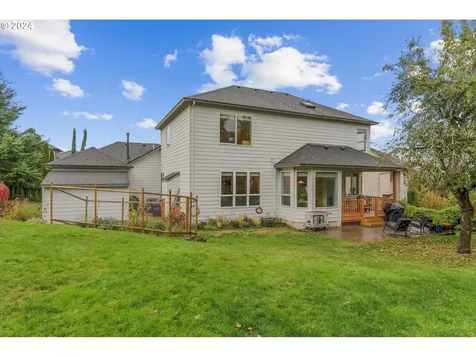 16412 SE Meadowland Court Portland OR 97236