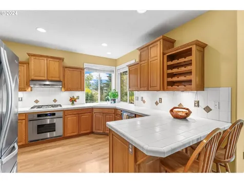 16412 SE Meadowland Court Portland OR 97236