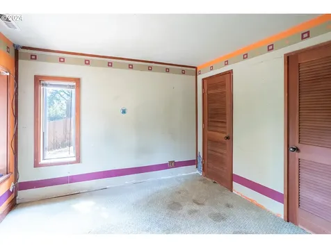 1425 E 43rd Avenue Eugene OR 97405