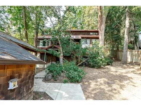 1425 E 43rd Avenue Eugene OR 97405