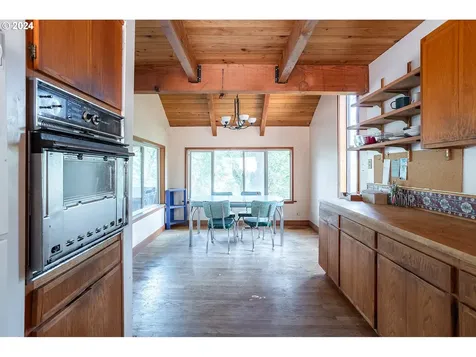 1425 E 43rd Avenue Eugene OR 97405