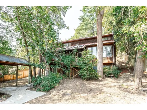 1425 E 43rd Avenue Eugene OR 97405