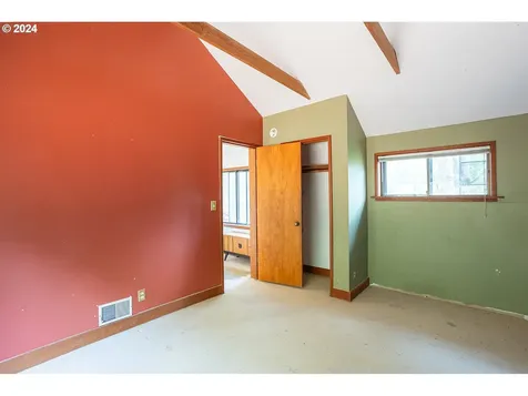 1425 E 43rd Avenue Eugene OR 97405