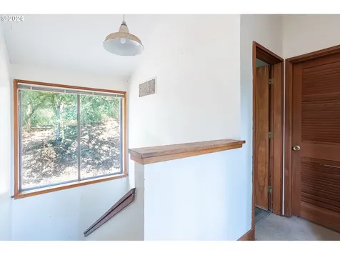 1425 E 43rd Avenue Eugene OR 97405