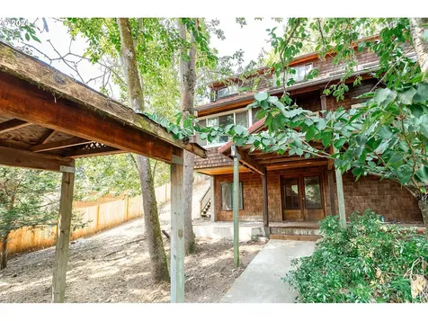 1425 E 43rd Avenue Eugene OR 97405