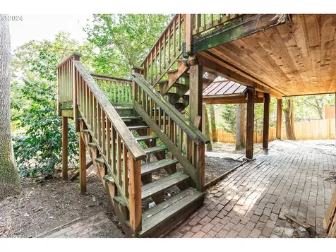 1425 E 43rd Avenue Eugene OR 97405