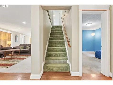 8335 N Delaware Avenue Portland OR 97217