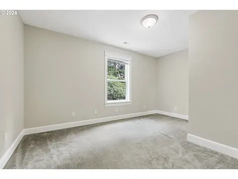 8335 N Delaware Avenue Portland OR 97217