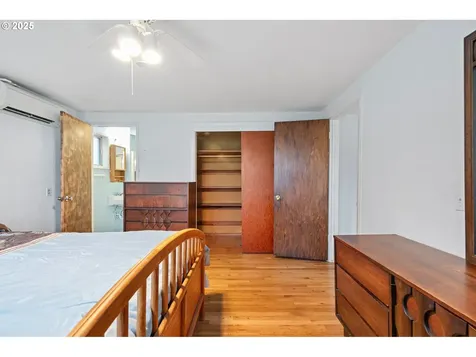 299 River Loop 1 Eugene OR 97404