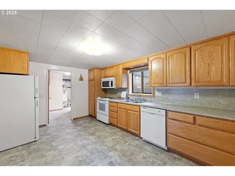 299 River Loop 1 Eugene OR 97404