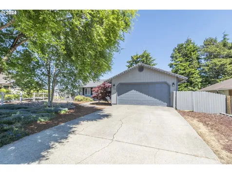 1206 Yew Court Florence OR 97439