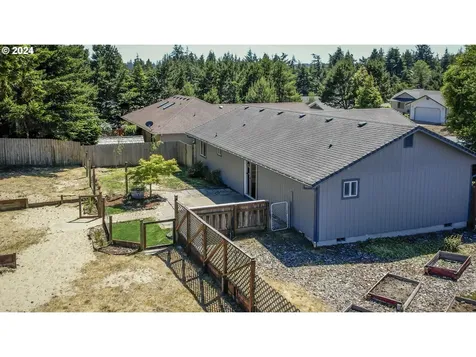 1206 Yew Court Florence OR 97439