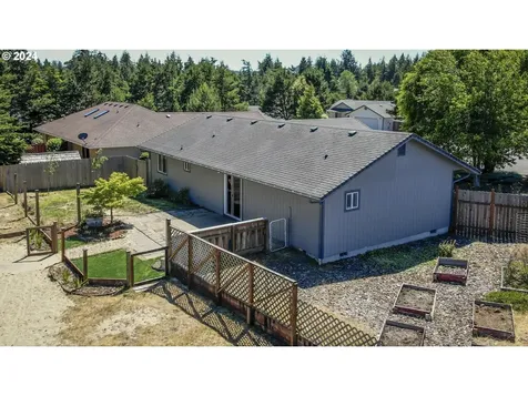 1206 Yew Court Florence OR 97439