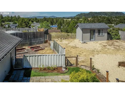 1206 Yew Court Florence OR 97439