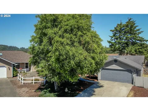 1206 Yew Court Florence OR 97439