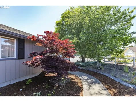1206 Yew Court Florence OR 97439