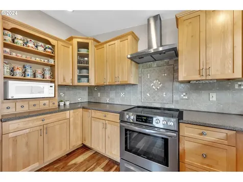 1009 Se 271st Avenue Camas WA 98607