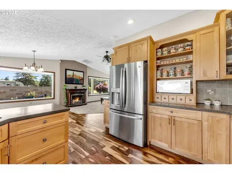 1009 Se 271st Avenue Camas WA 98607