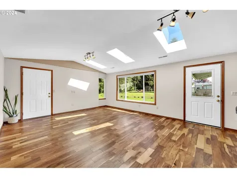 1009 Se 271st Avenue Camas WA 98607
