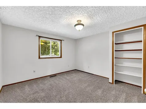 1009 Se 271st Avenue Camas WA 98607