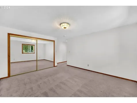1009 Se 271st Avenue Camas WA 98607