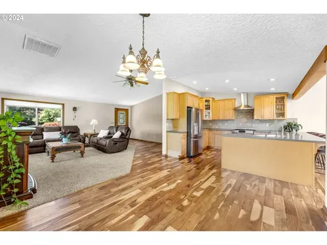 1009 Se 271st Avenue Camas WA 98607