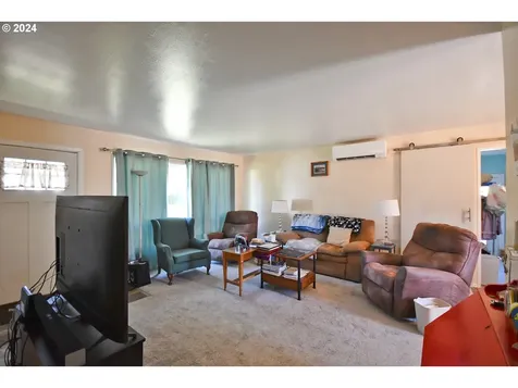 3417 W 8th Street The Dalles OR 97058