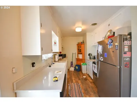 3417 W 8th Street The Dalles OR 97058