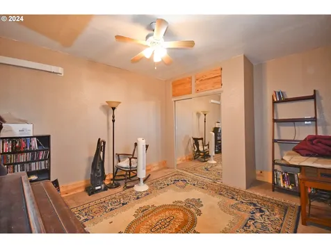 3417 W 8th Street The Dalles OR 97058
