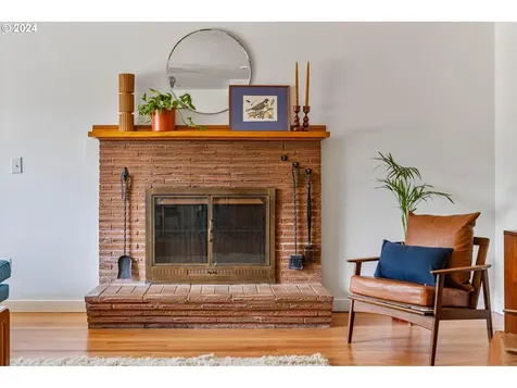 3709 Ne Simpson Street Portland OR 97211
