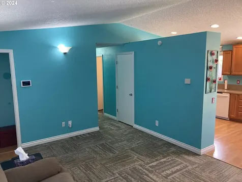 15504 Se Rhone Court Portland OR 97236