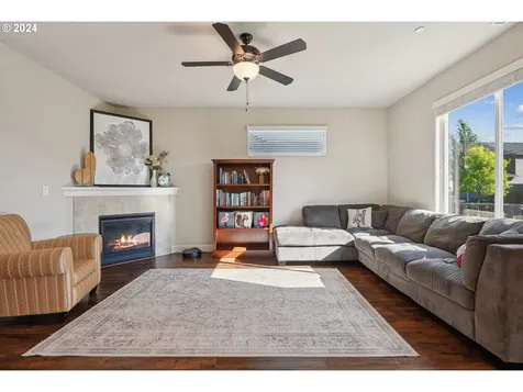 3520 NE Spruce Drive Camas WA 98607