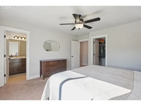 3520 NE Spruce Drive Camas WA 98607