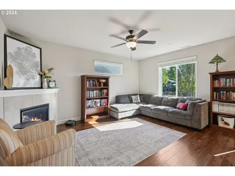 3520 NE Spruce Drive Camas WA 98607