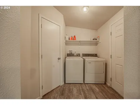 67438 Spinreel Road North Bend OR 97459