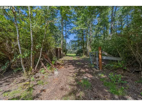 67438 Spinreel Road North Bend OR 97459