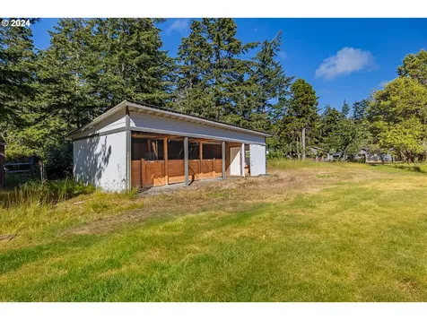 67438 Spinreel Road North Bend OR 97459