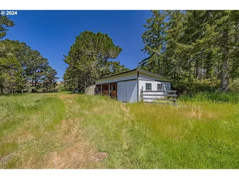 67438 Spinreel Road North Bend OR 97459