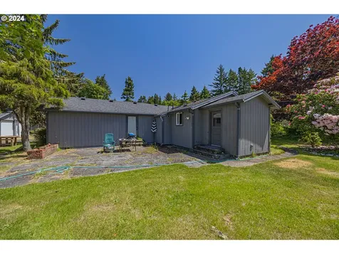 67438 Spinreel Road North Bend OR 97459