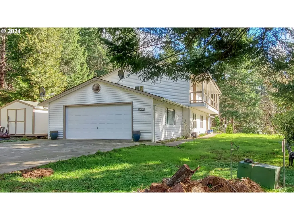 655 Osprey Drive Umpqua OR 97486