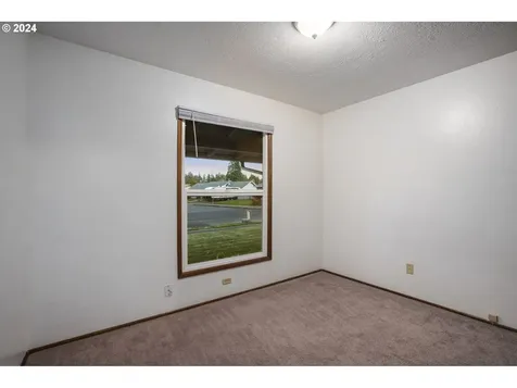 241 NE 197th Avenue Portland OR 97230