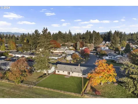 241 NE 197th Avenue Portland OR 97230